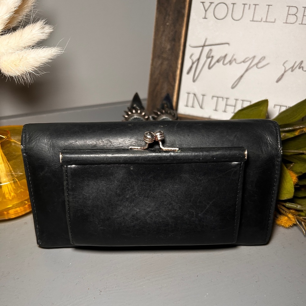 Vintage Dooney & Bourke polished Black Leather wallet/checkbook organizer - Picture 3 of 13